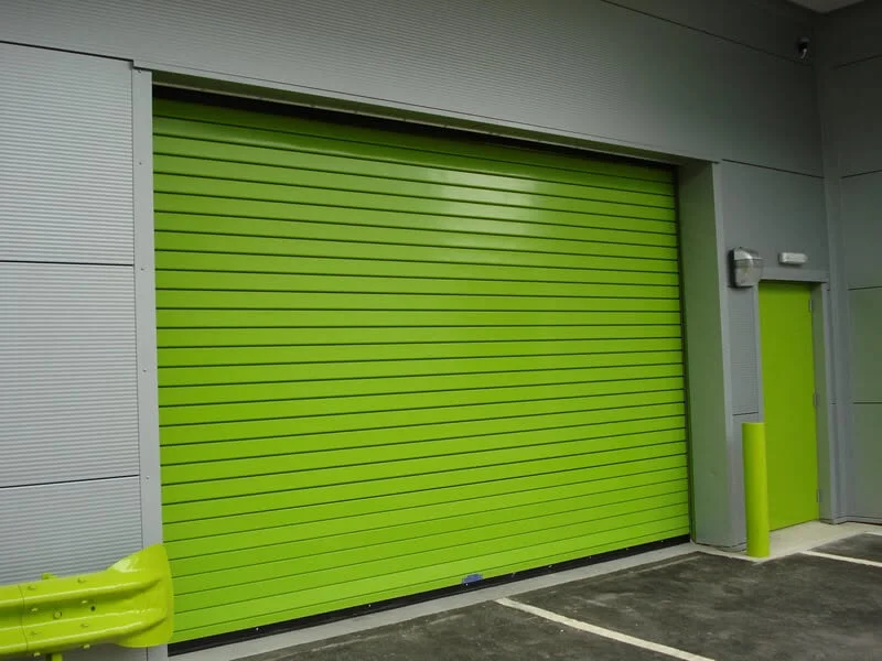 roll-door-maintenance-02 - خدمات البوابات الكهربائية - في الرياض بالسعودية - بواسطة أبو رائد - منصة صيانة أونلاين - خدمات البوابات الكهربائية - في الرياض بالسعودية - بواسطة أبو رائد - منصة صيانة أونلاين